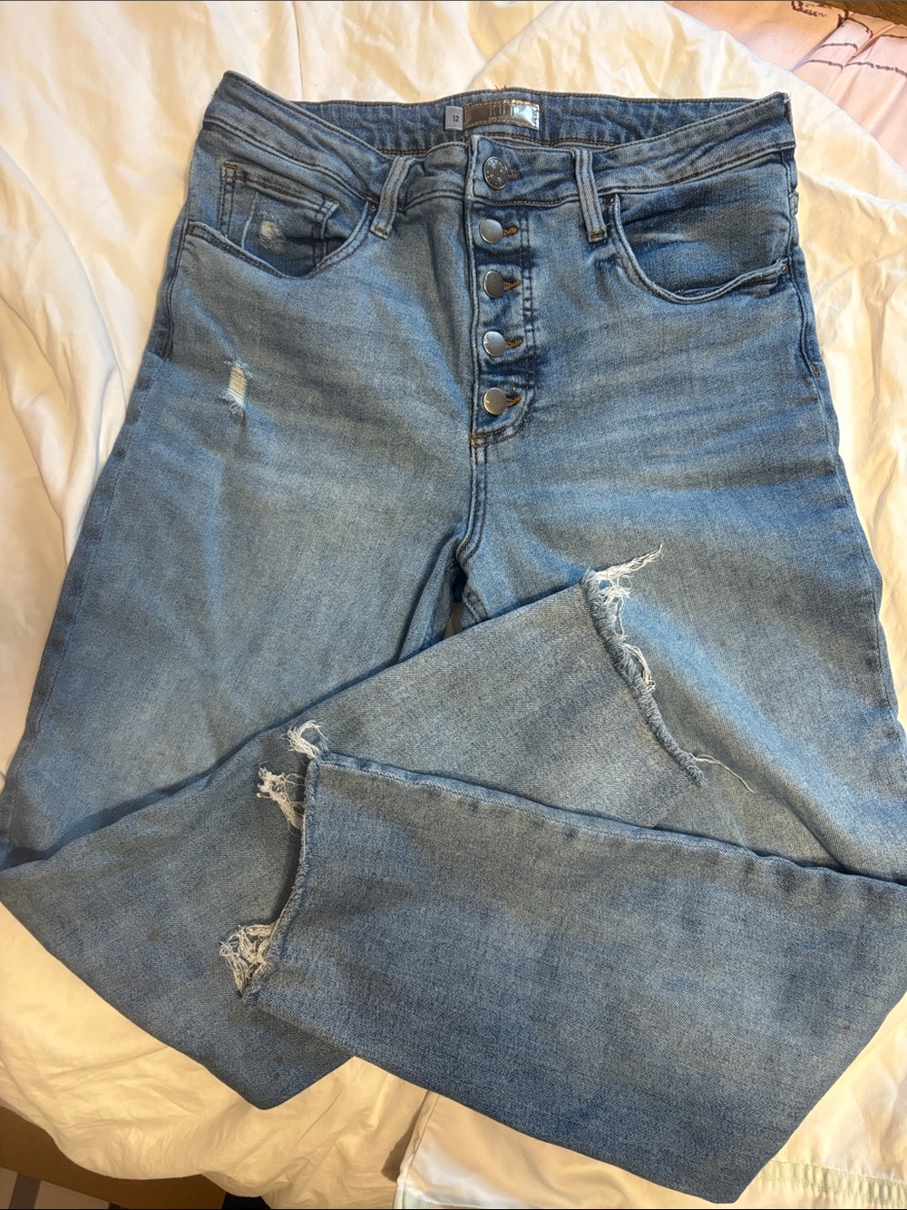 KUT High-Rise Distressed Women's Blue Jeans with Button Fly